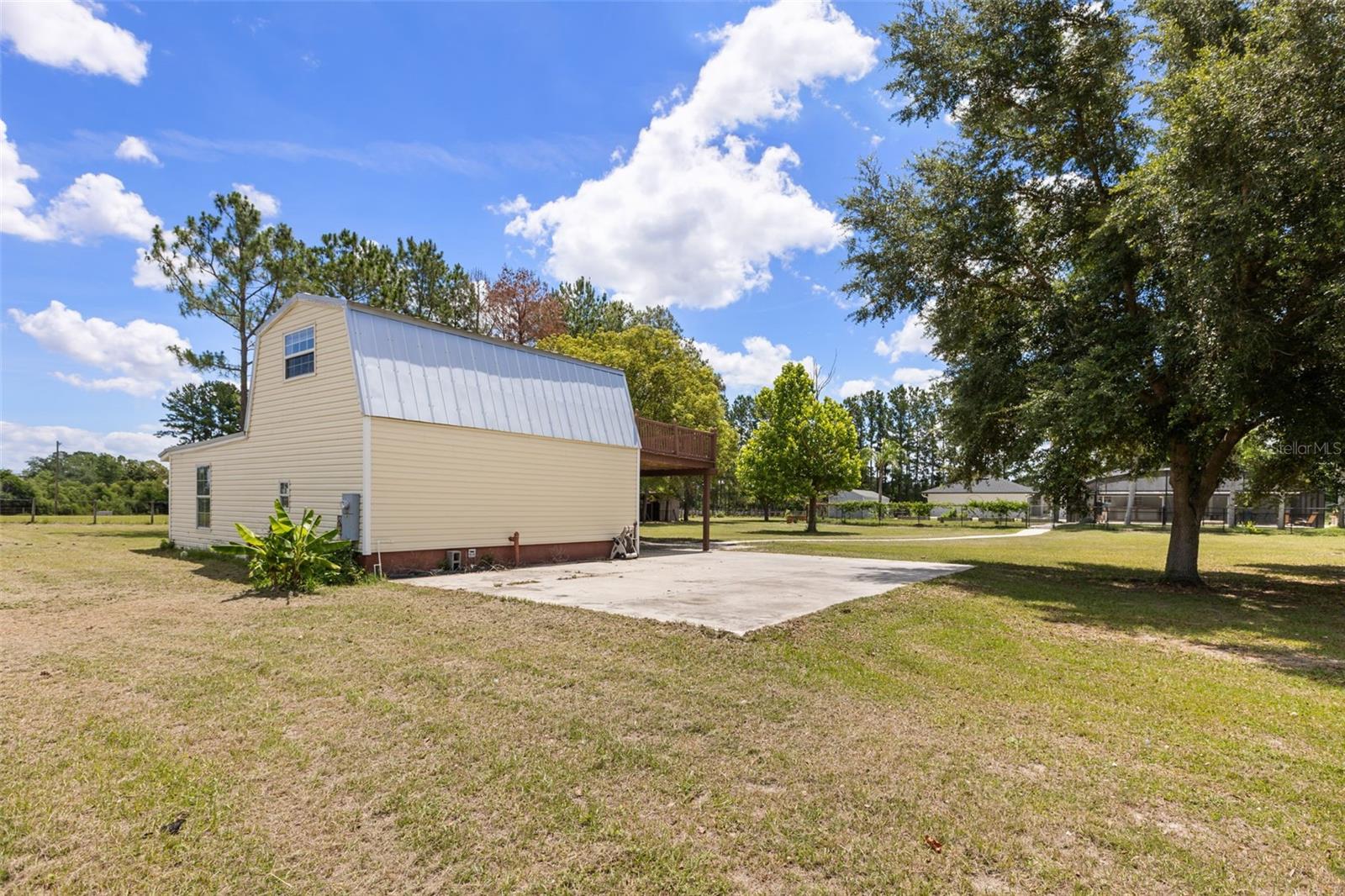 ACREAGE & UNREC - Residential