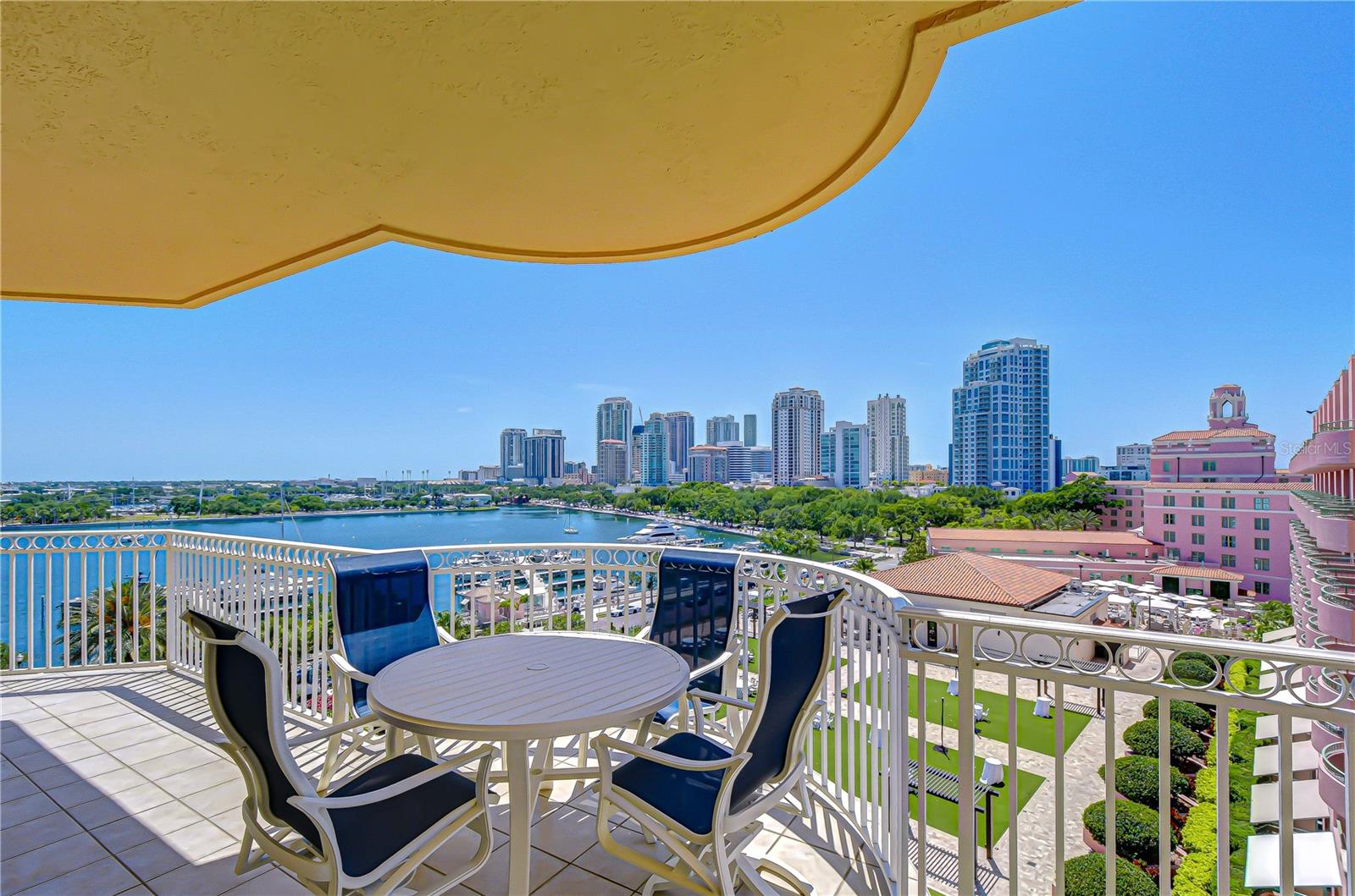 VINOY PLACE CONDO - Residential