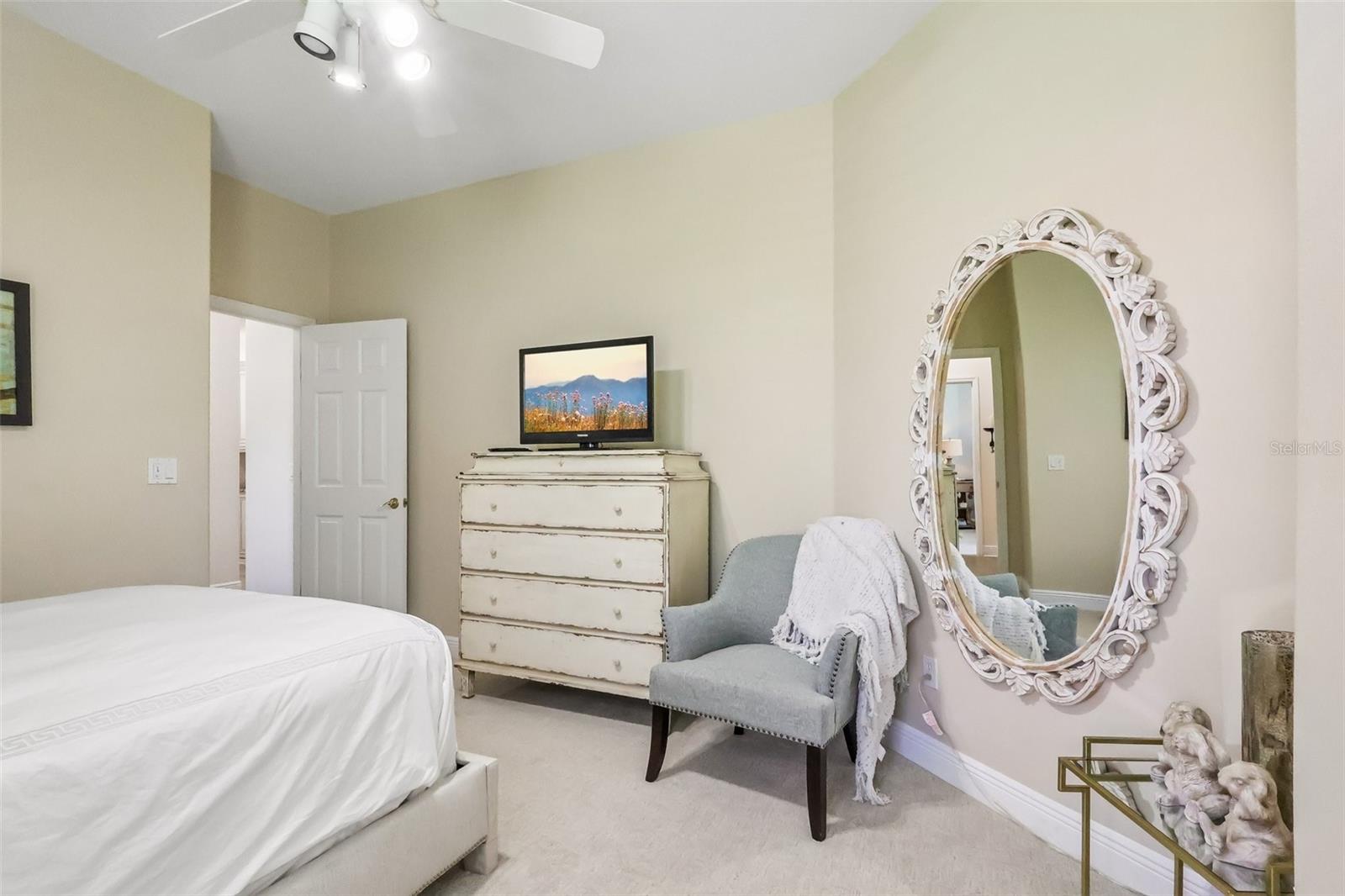 ALAQUA LAKES PH 1 - Residential