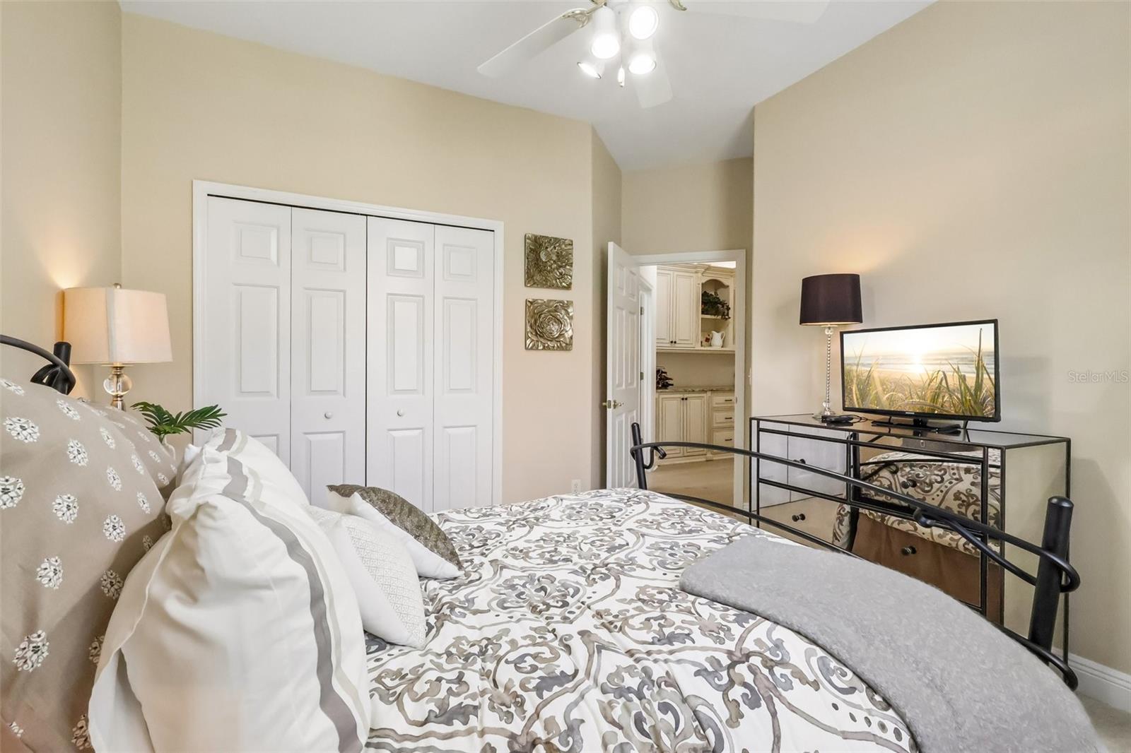 ALAQUA LAKES PH 1 - Residential