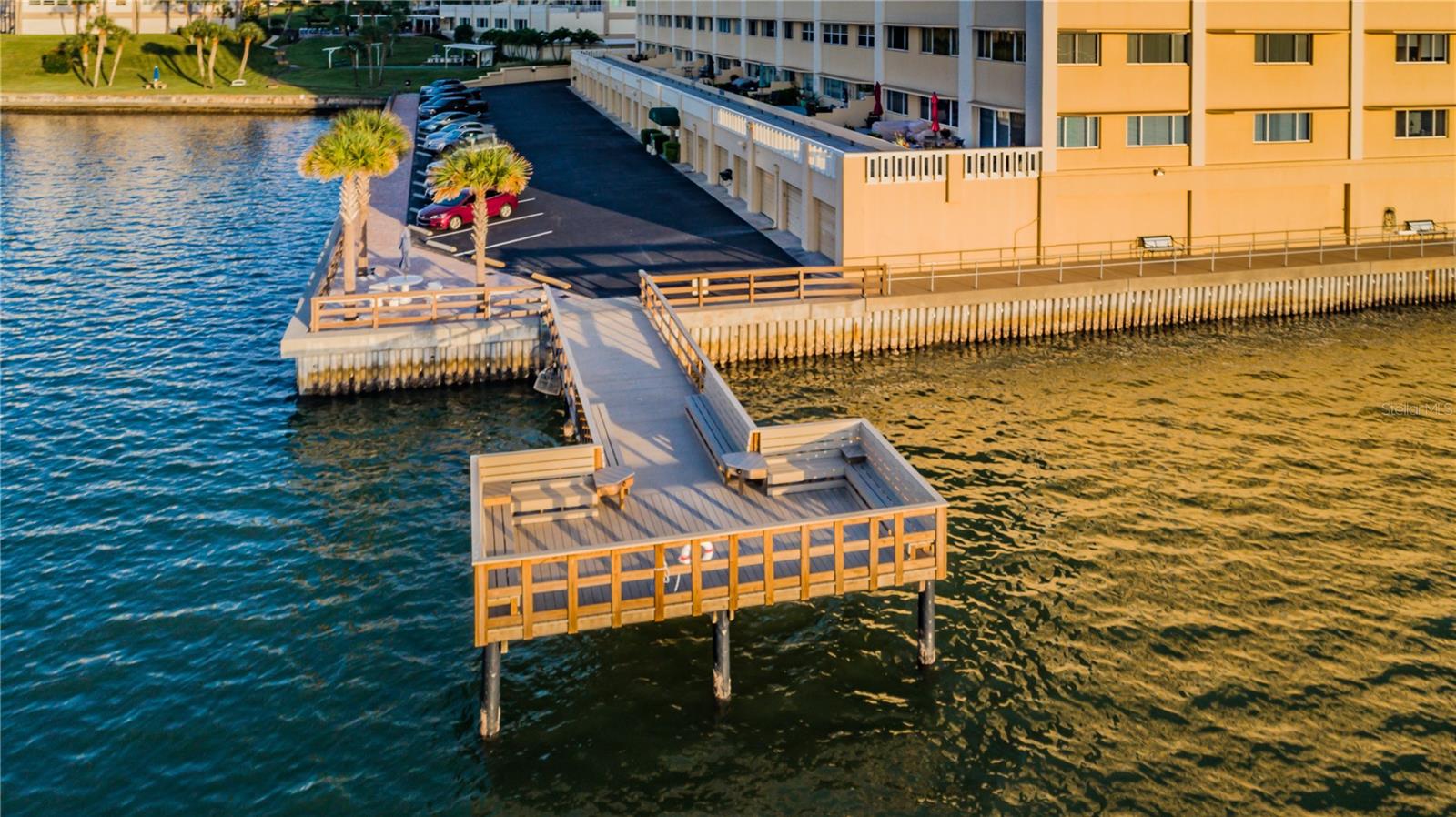 HARBOUR CLUB CONDO 3 - Residential