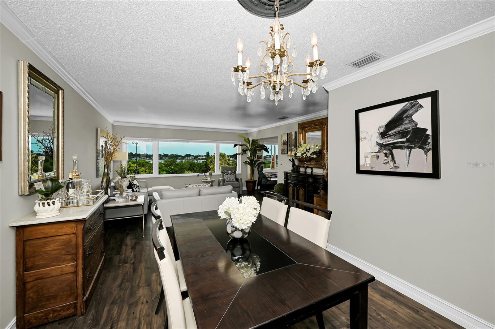 HARBOUR CLUB CONDO 3 - Residential