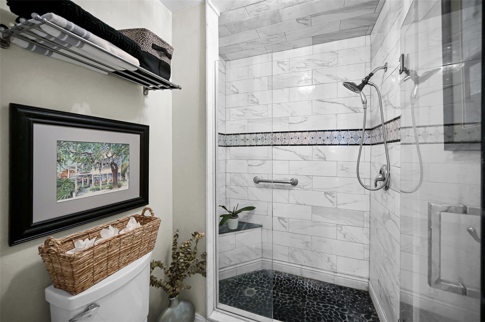 HARBOUR CLUB CONDO 3 - Residential
