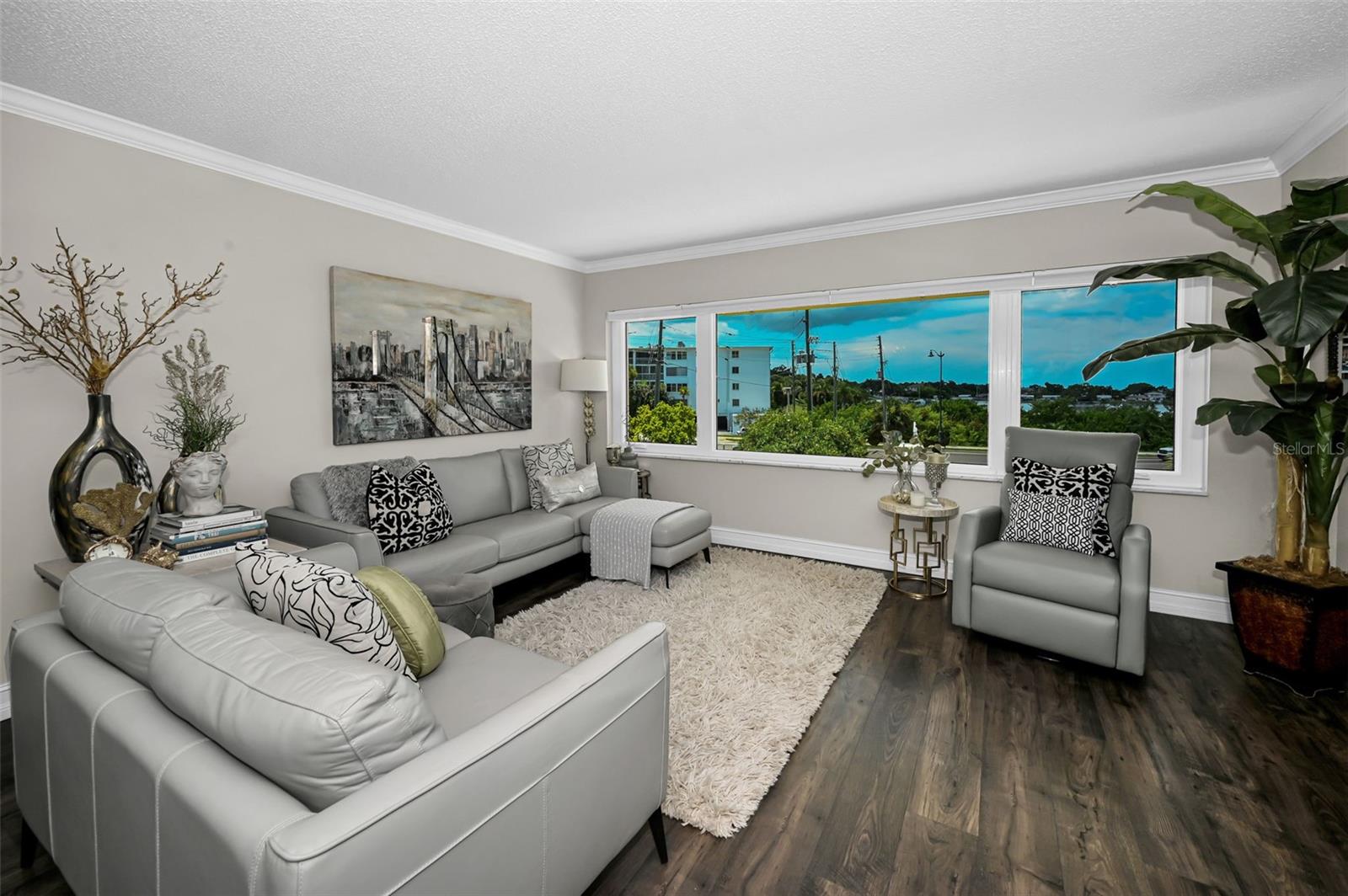 HARBOUR CLUB CONDO 3 - Residential
