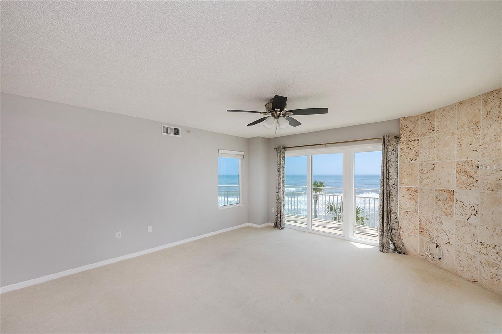 OCEANS 06 CONDO - Residential