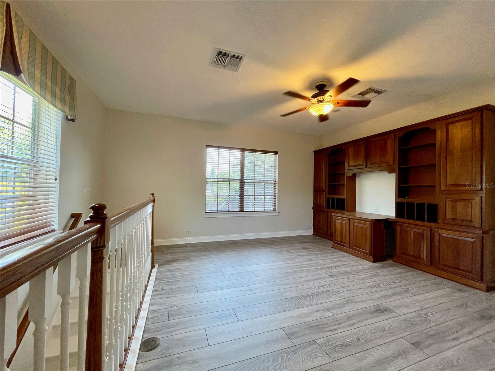 KEENES POINTE - Residential
