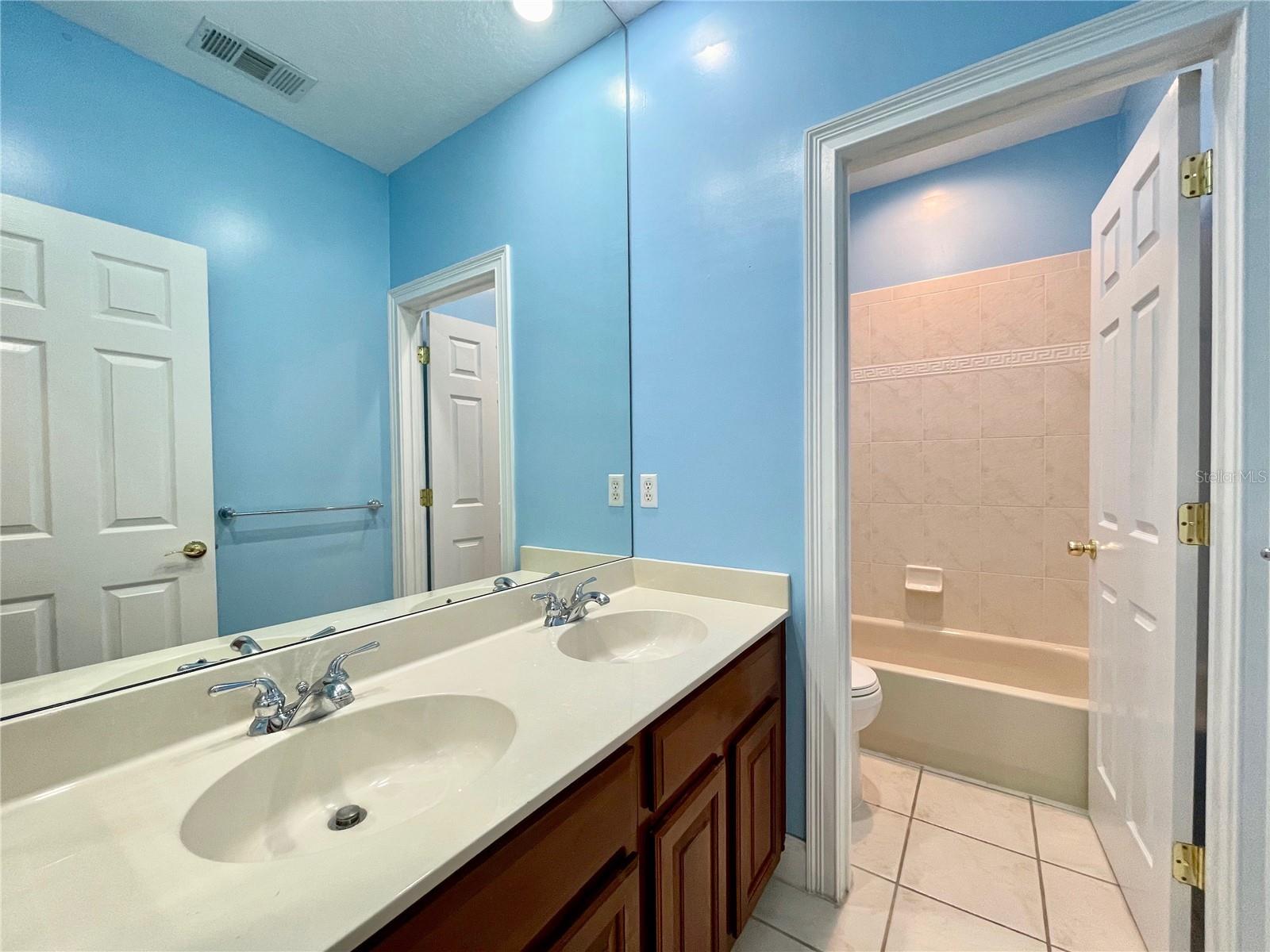 KEENES POINTE - Residential