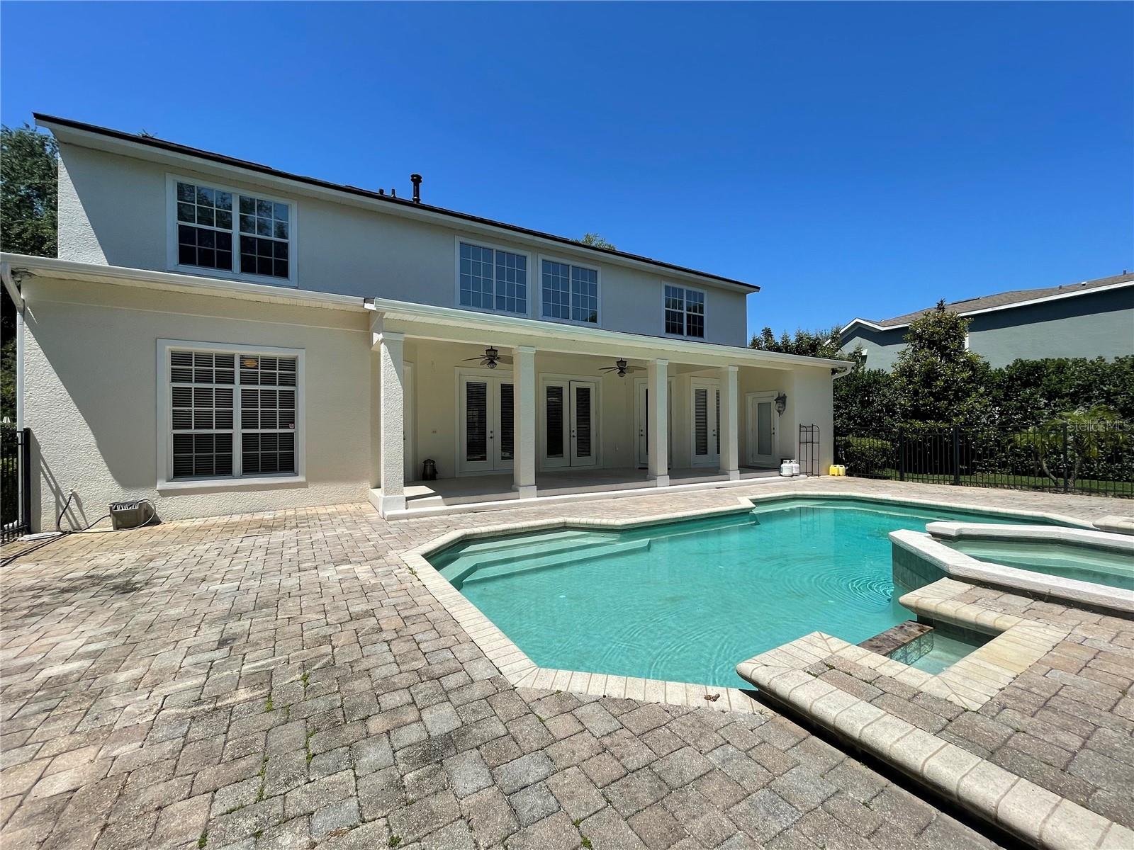 KEENES POINTE - Residential