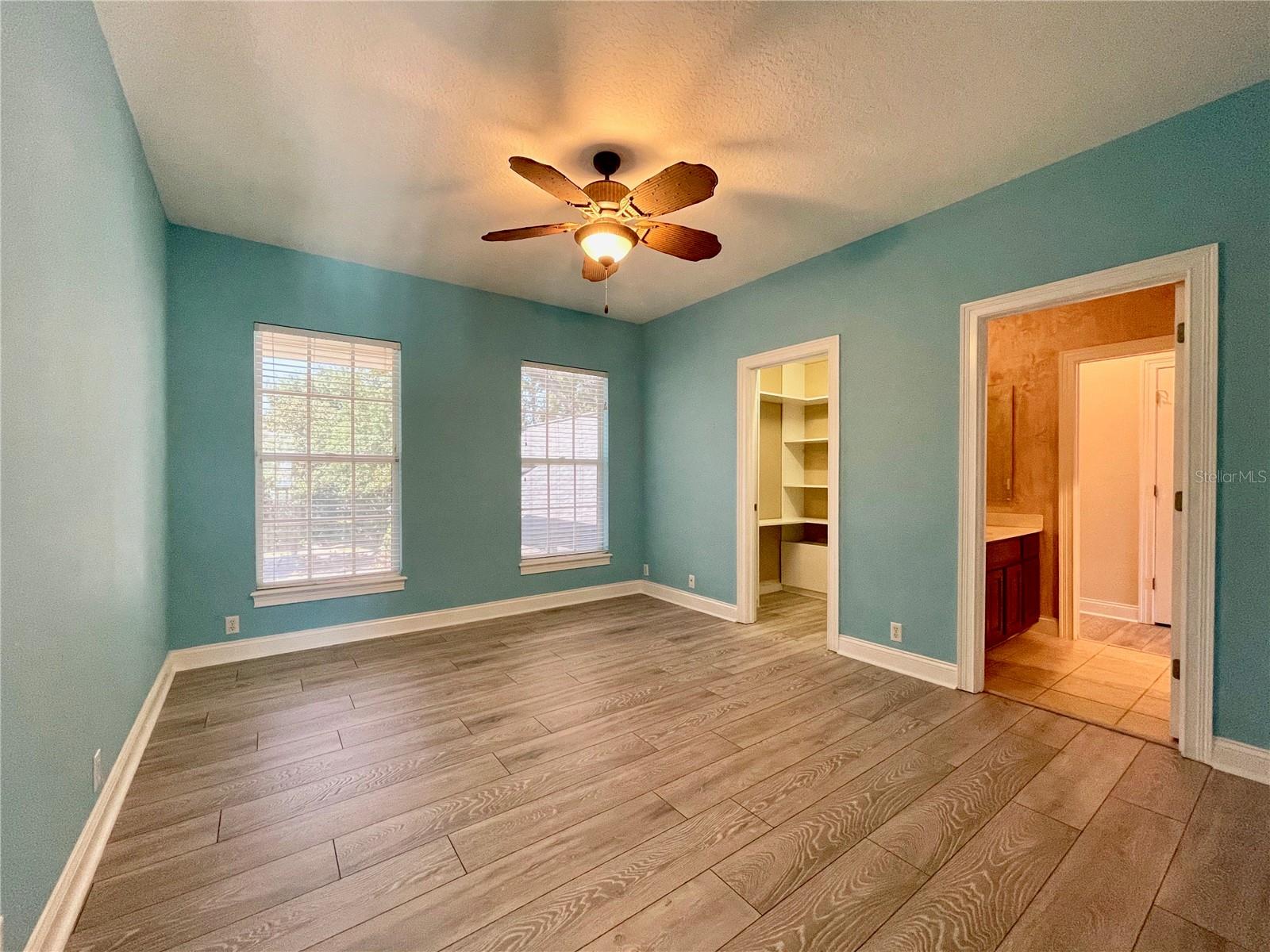 KEENES POINTE - Residential