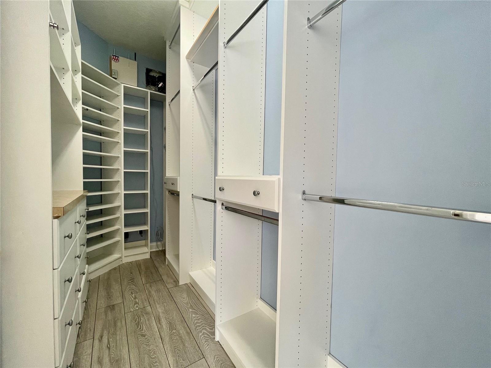 KEENES POINTE - Residential