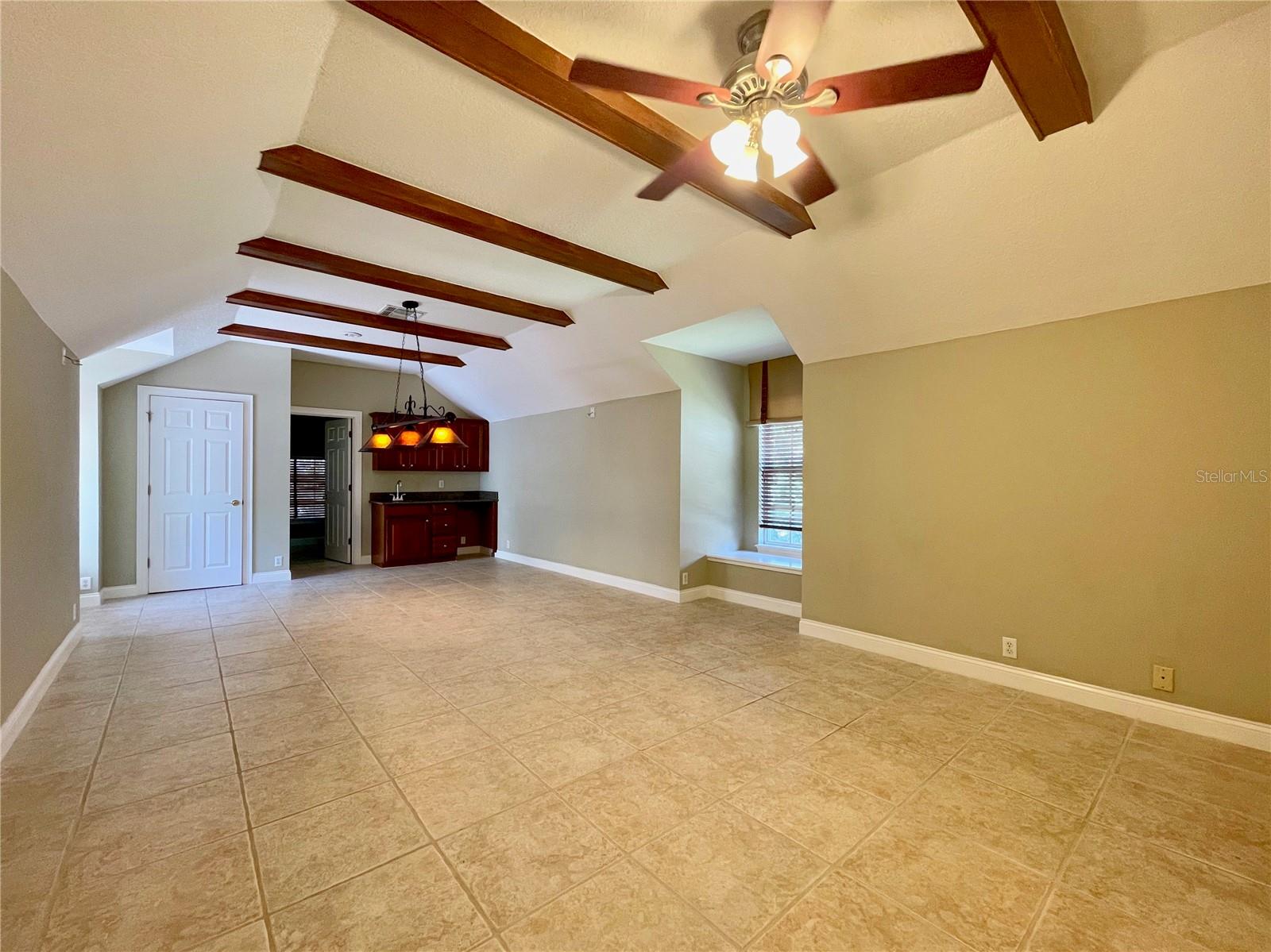 KEENES POINTE - Residential