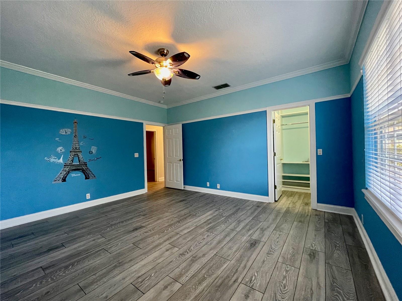 KEENES POINTE - Residential