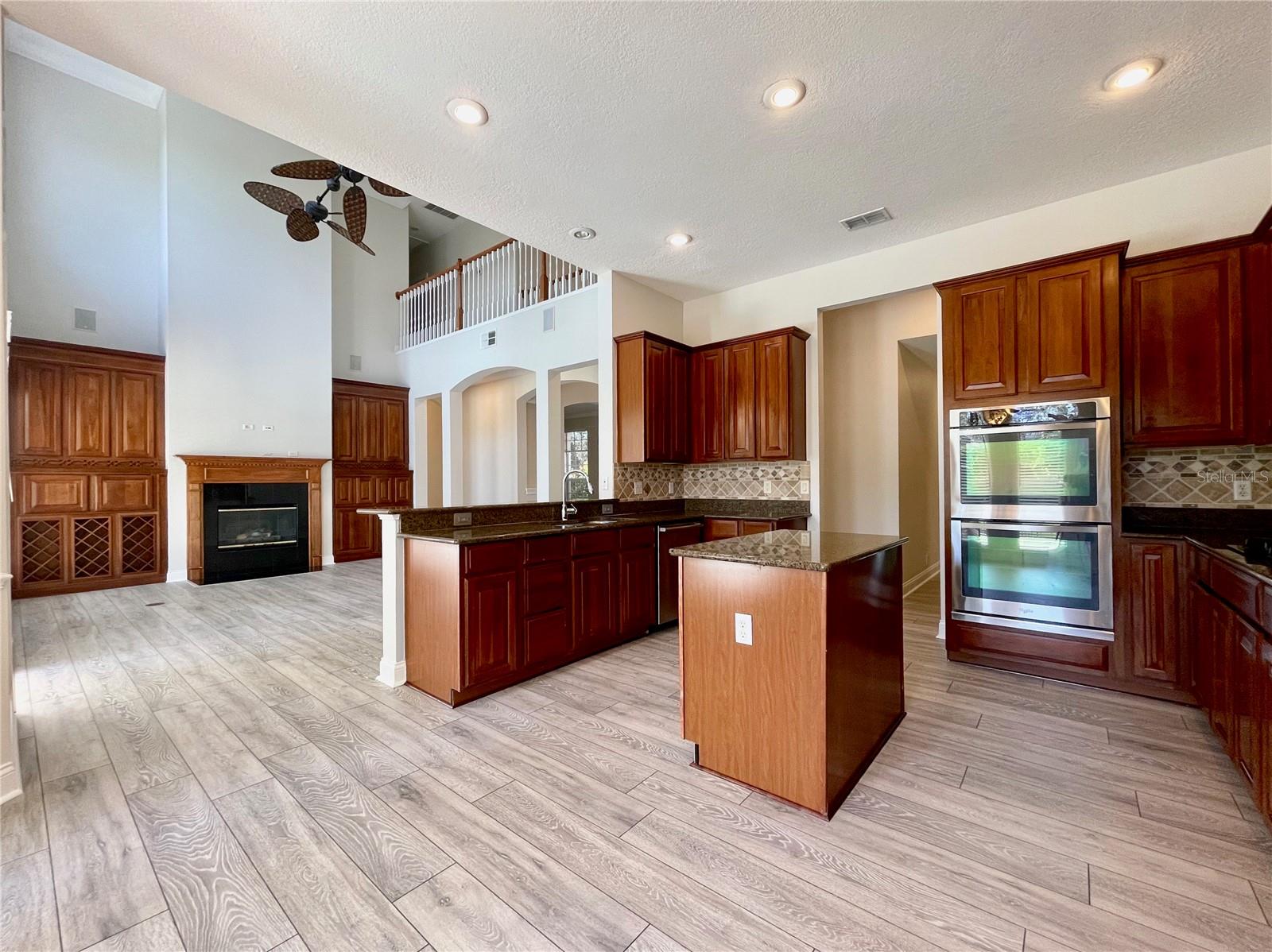 KEENES POINTE - Residential