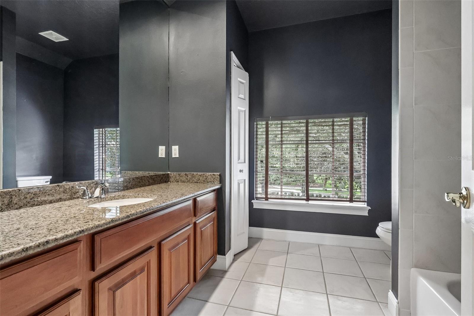 KEENES POINTE - Residential