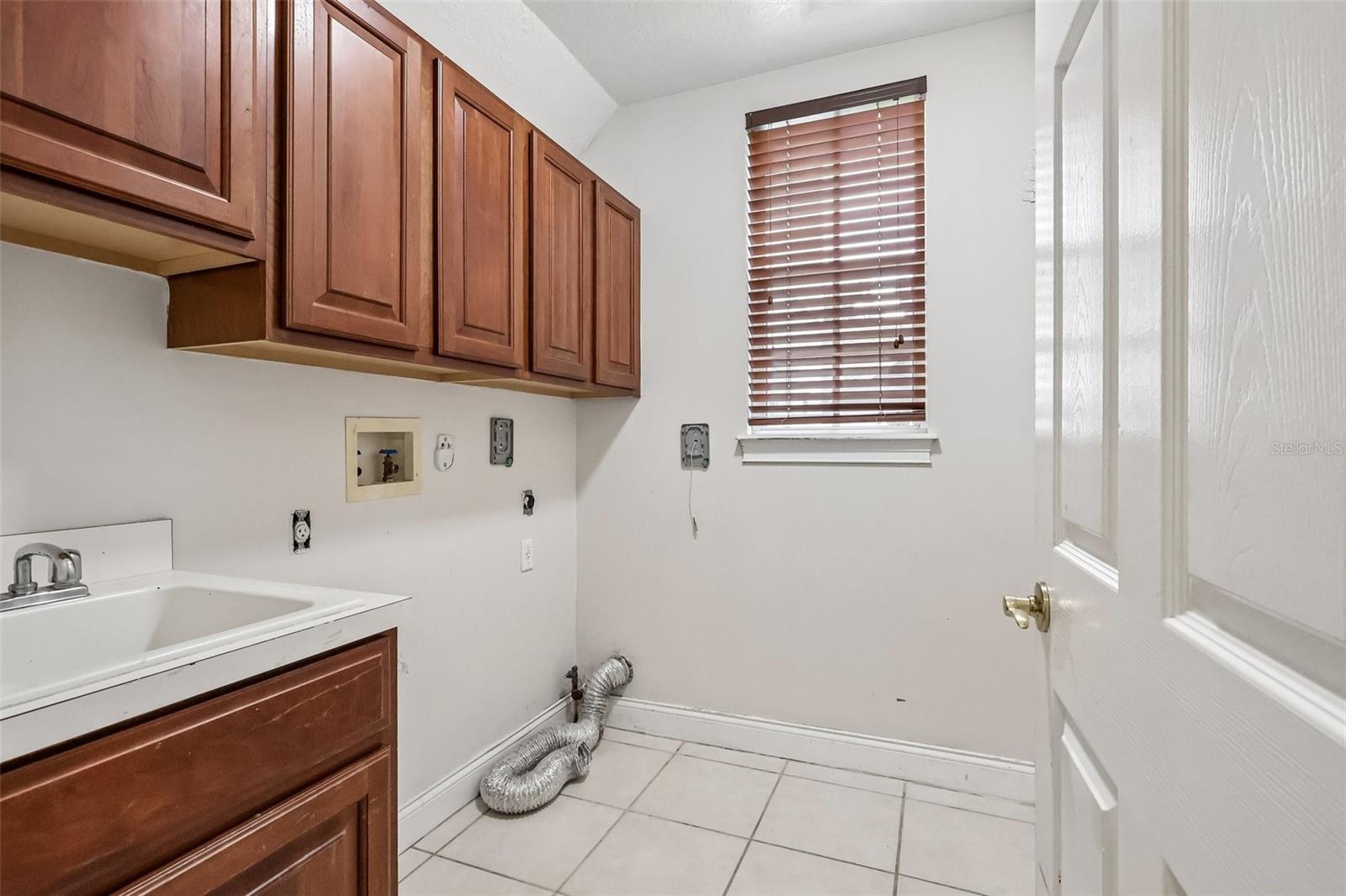 KEENES POINTE - Residential