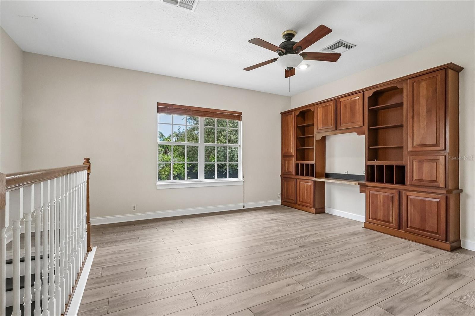 KEENES POINTE - Residential