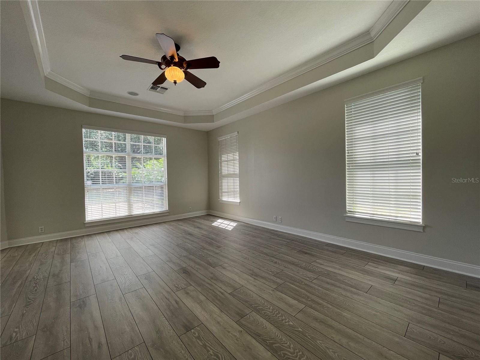 KEENES POINTE - Residential