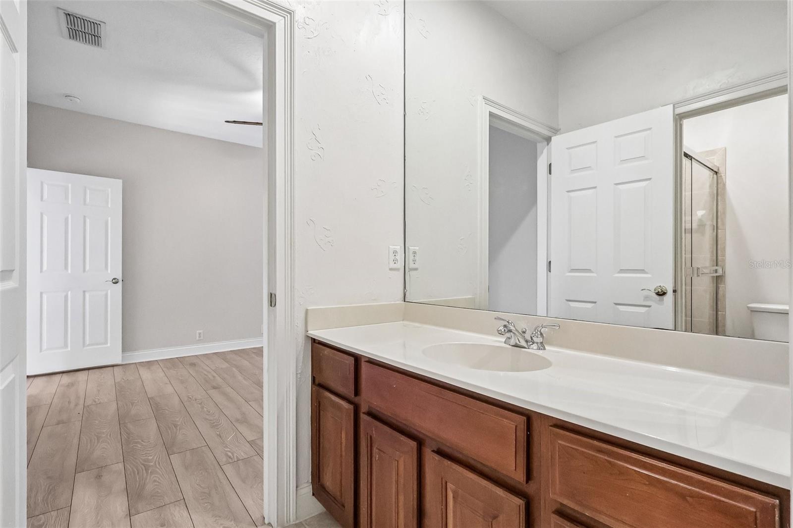 KEENES POINTE - Residential