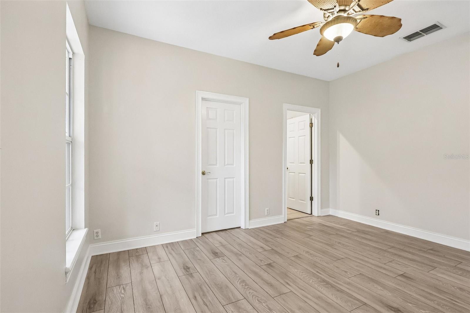 KEENES POINTE - Residential