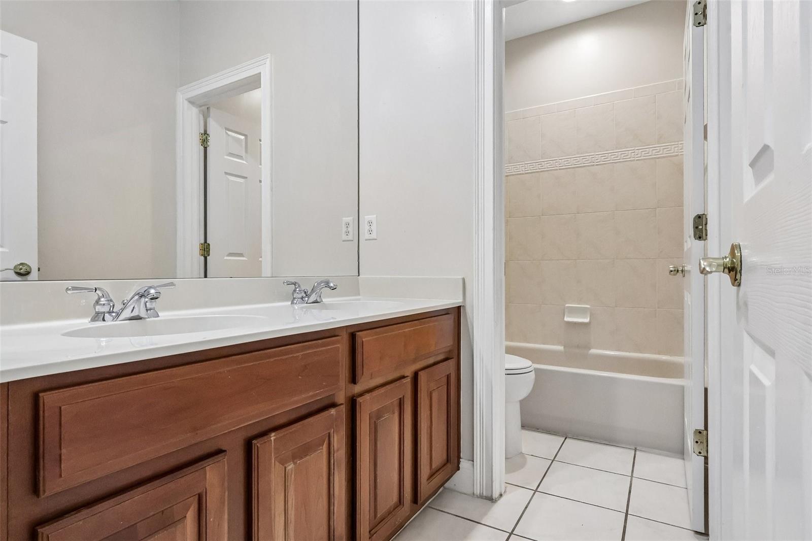 KEENES POINTE - Residential