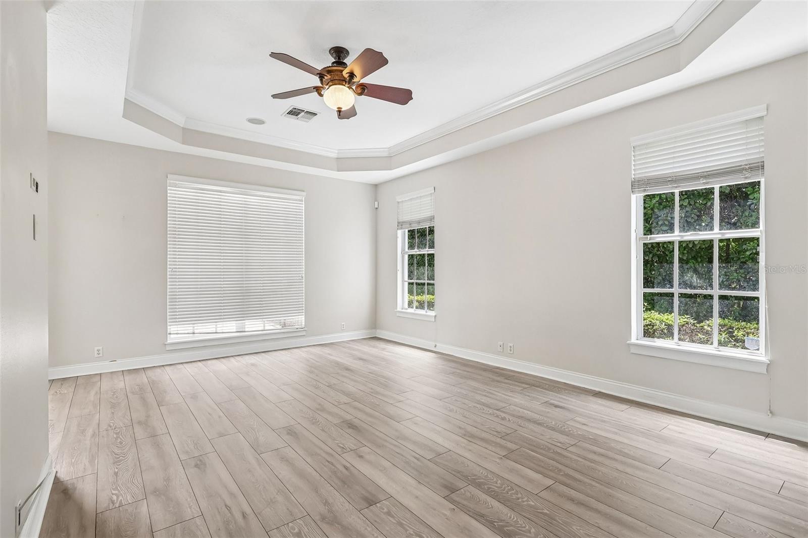 KEENES POINTE - Residential