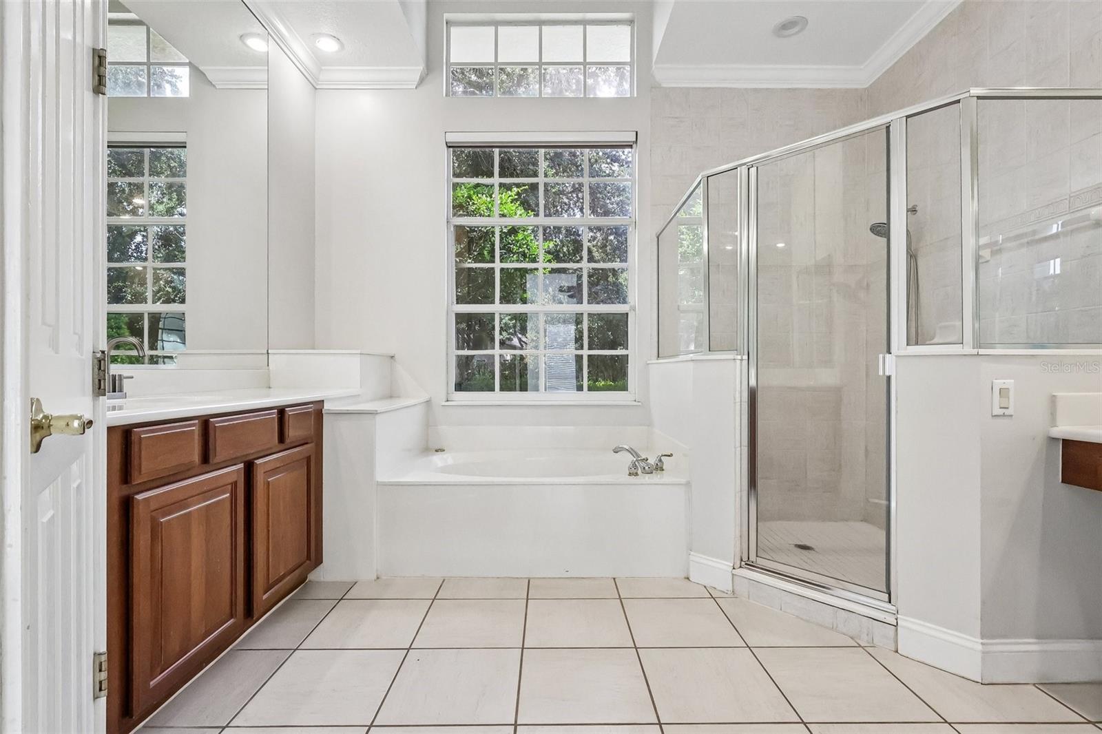 KEENES POINTE - Residential