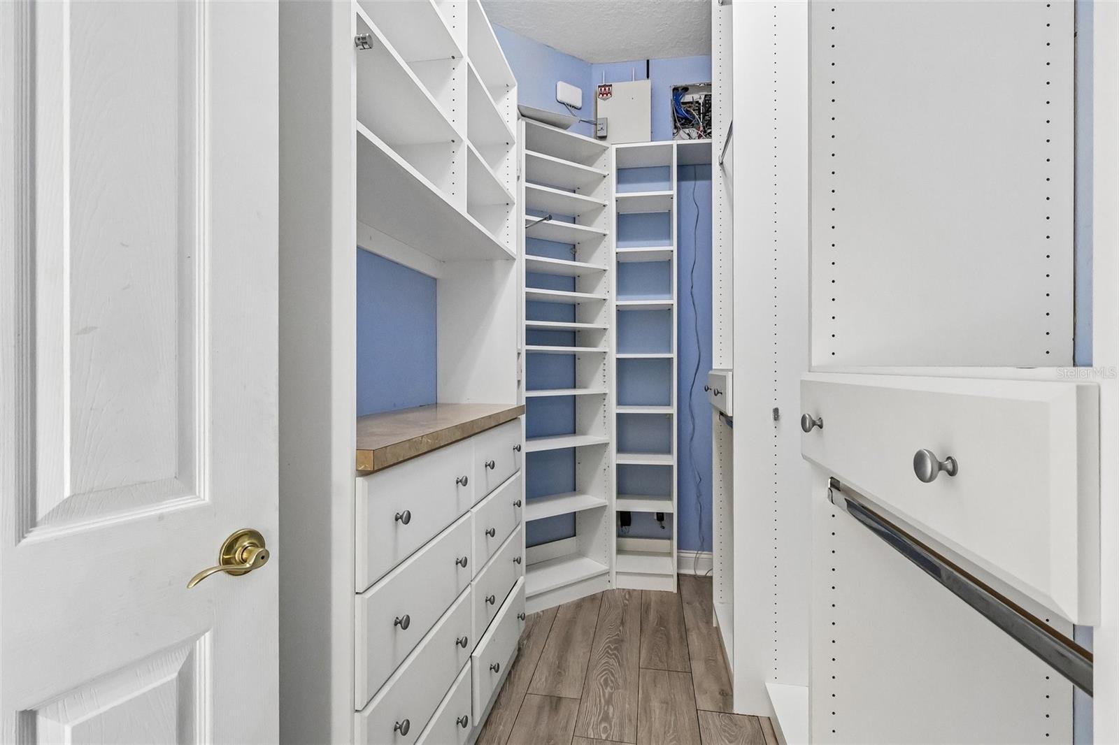 KEENES POINTE - Residential