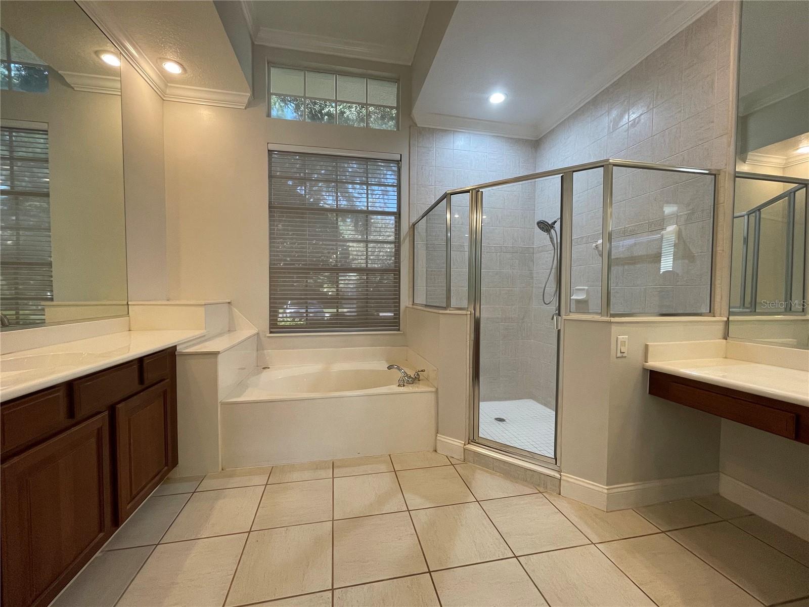 KEENES POINTE - Residential