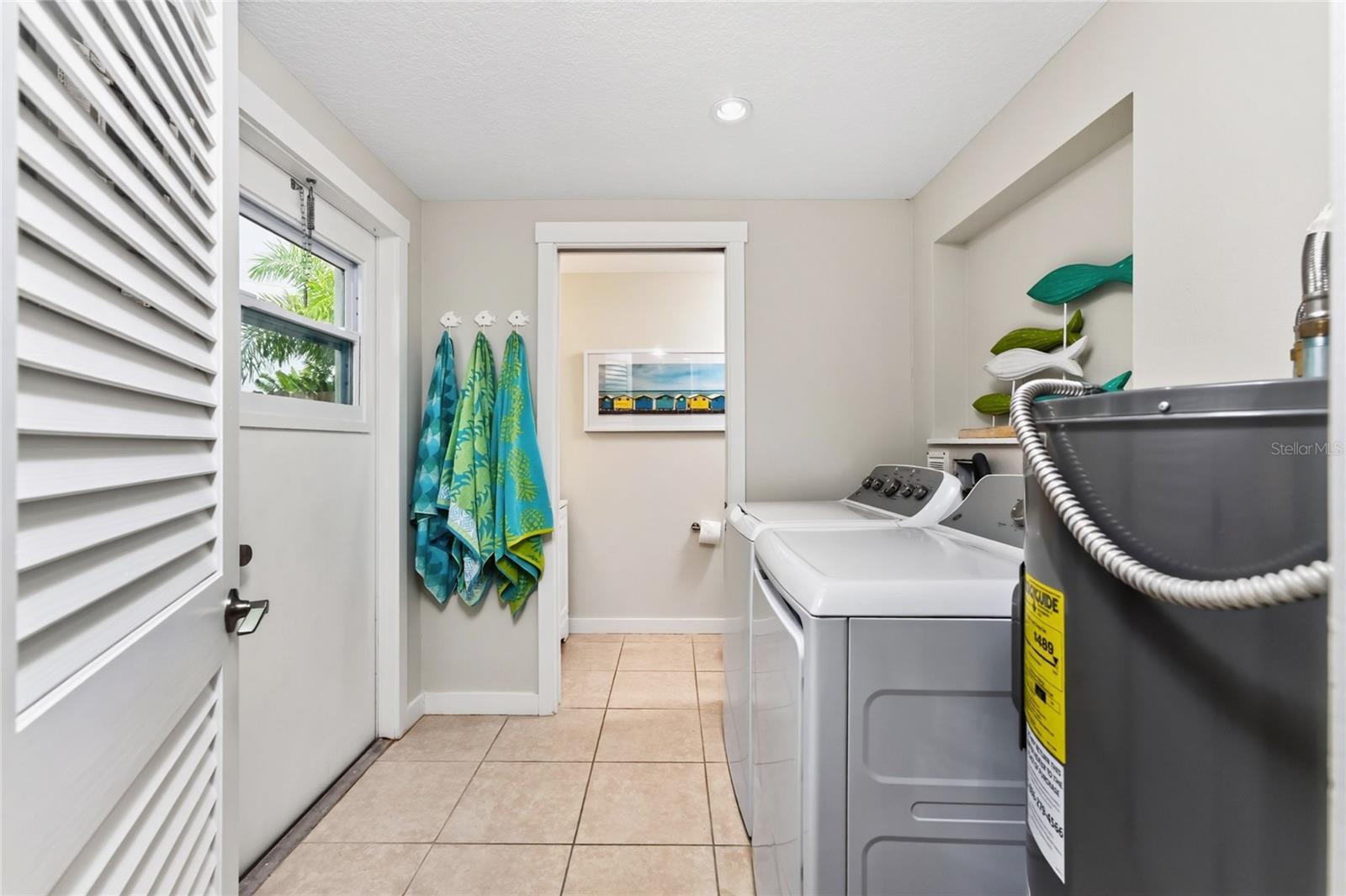 ENGLEWOOD SHORES - Residential