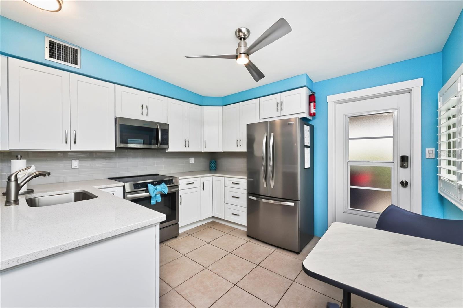 ENGLEWOOD SHORES - Residential