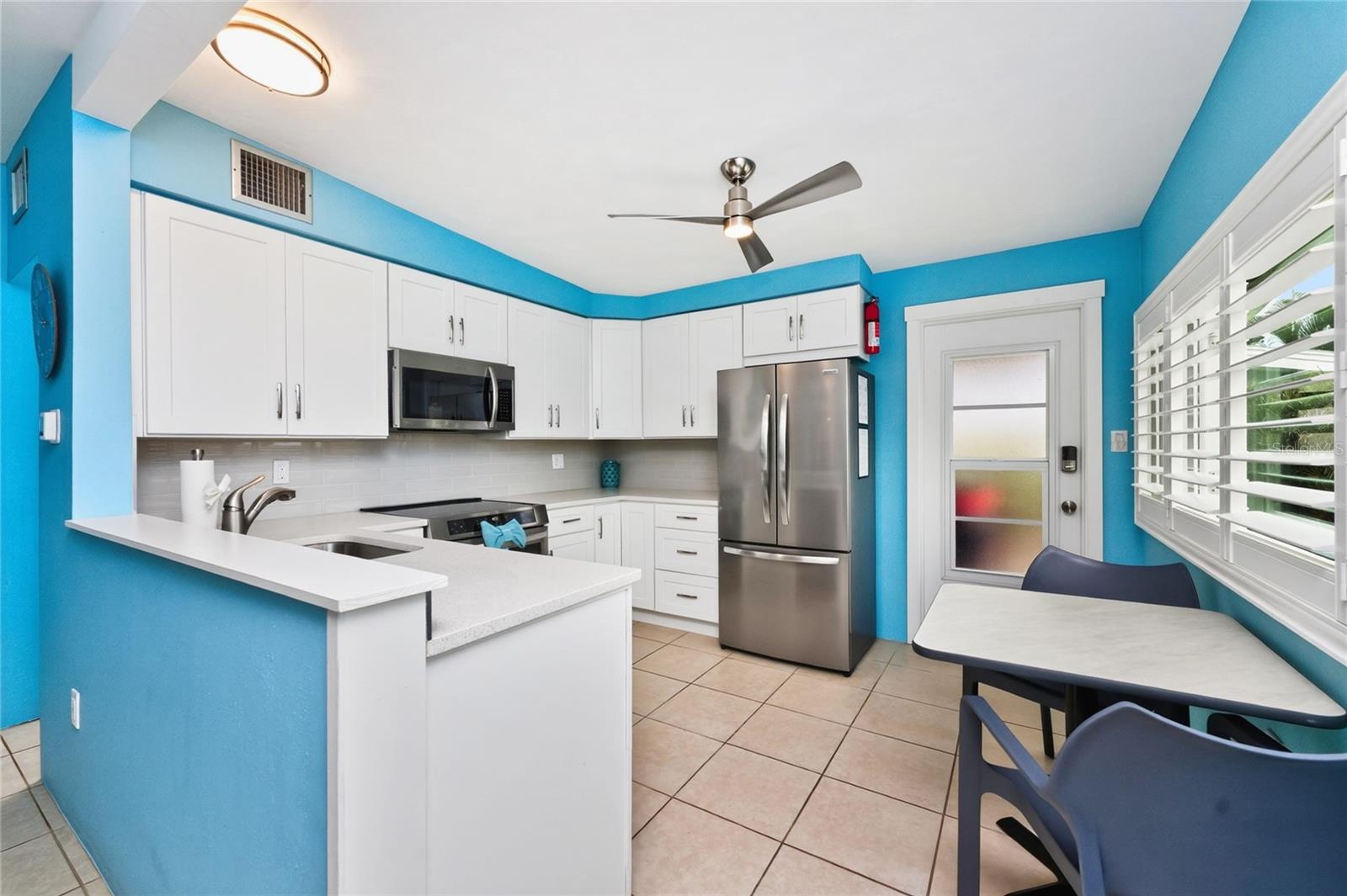 ENGLEWOOD SHORES - Residential