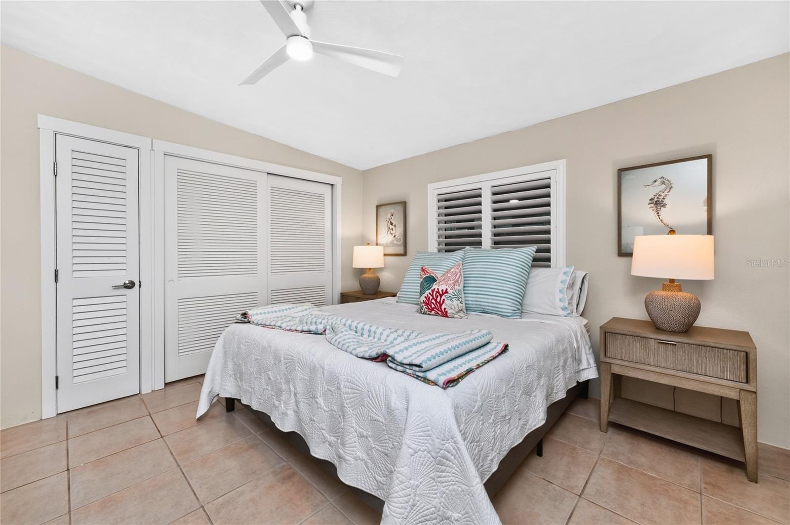 ENGLEWOOD SHORES - Residential