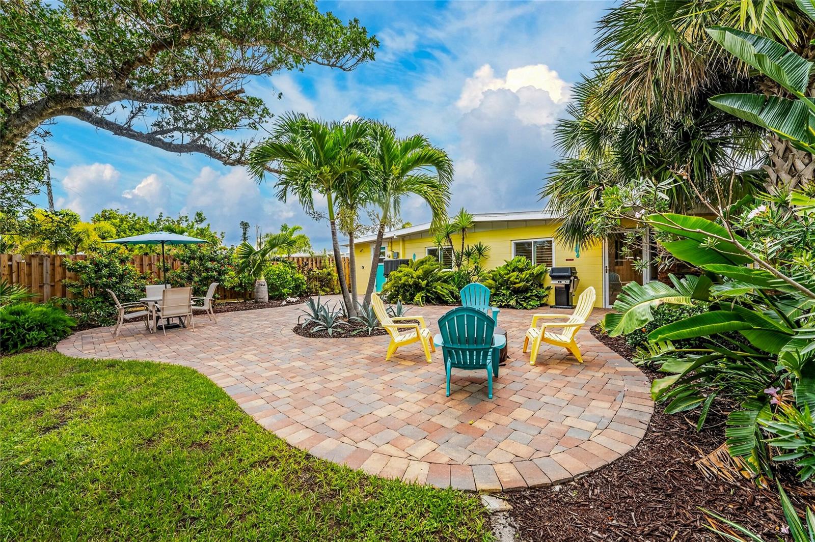 ENGLEWOOD SHORES - Residential