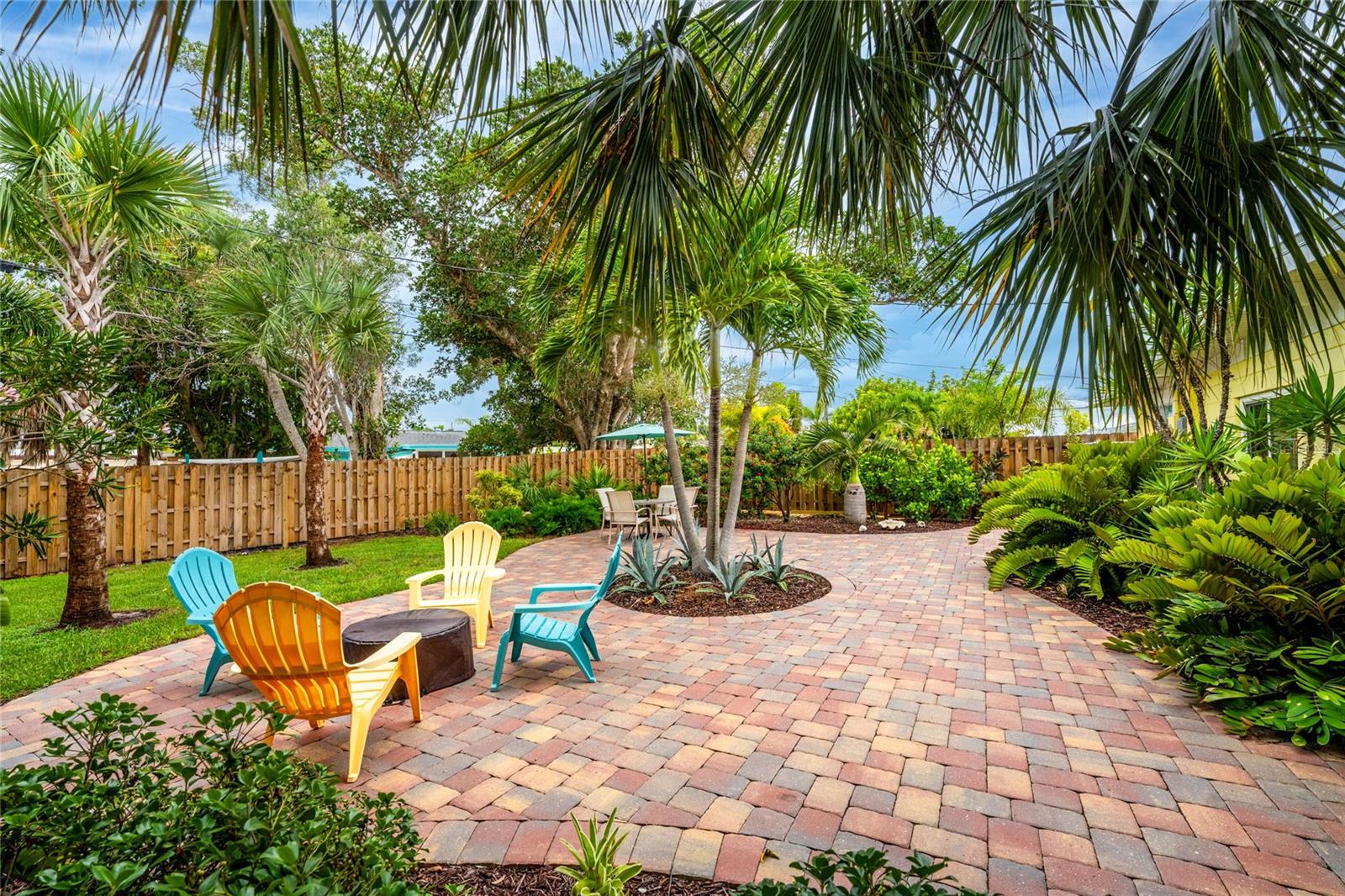 ENGLEWOOD SHORES - Residential