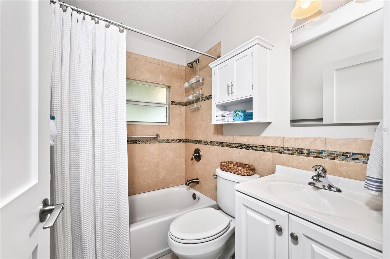 ENGLEWOOD SHORES - Residential