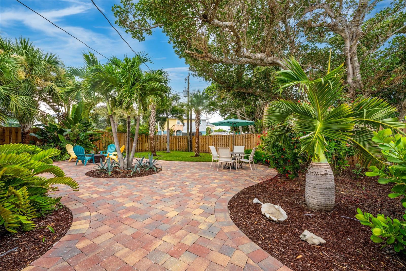 ENGLEWOOD SHORES - Residential