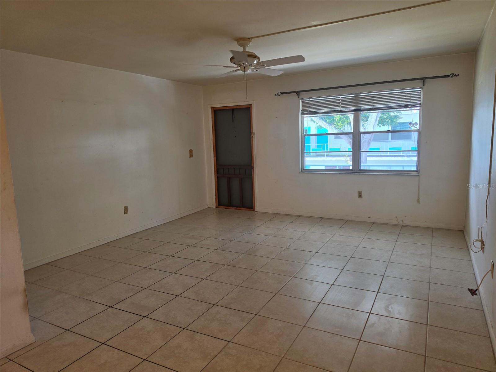 TOWN APTS CONDO - Residential