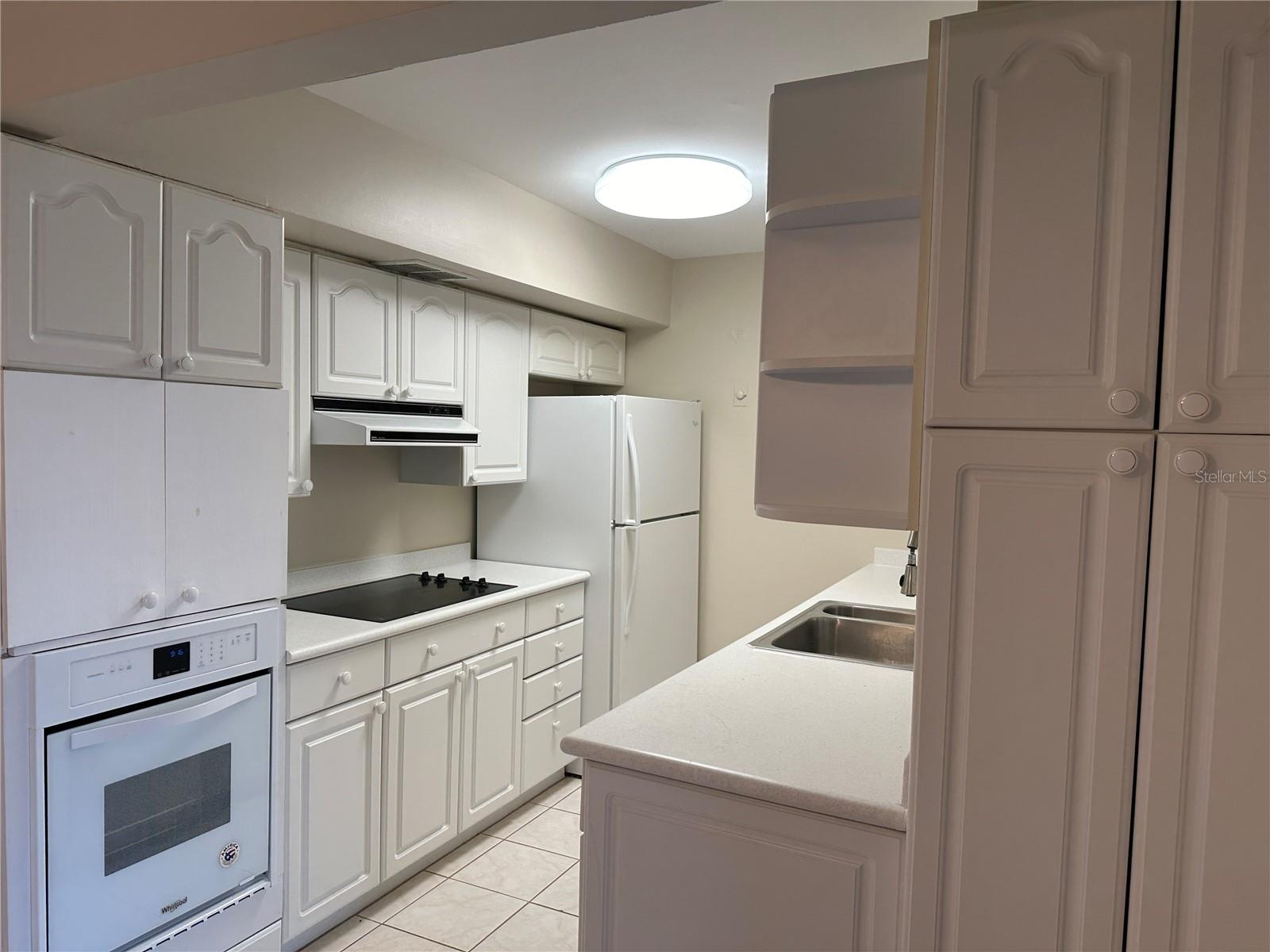 PARADISE ISLAND TOWERS CONDO - Residential