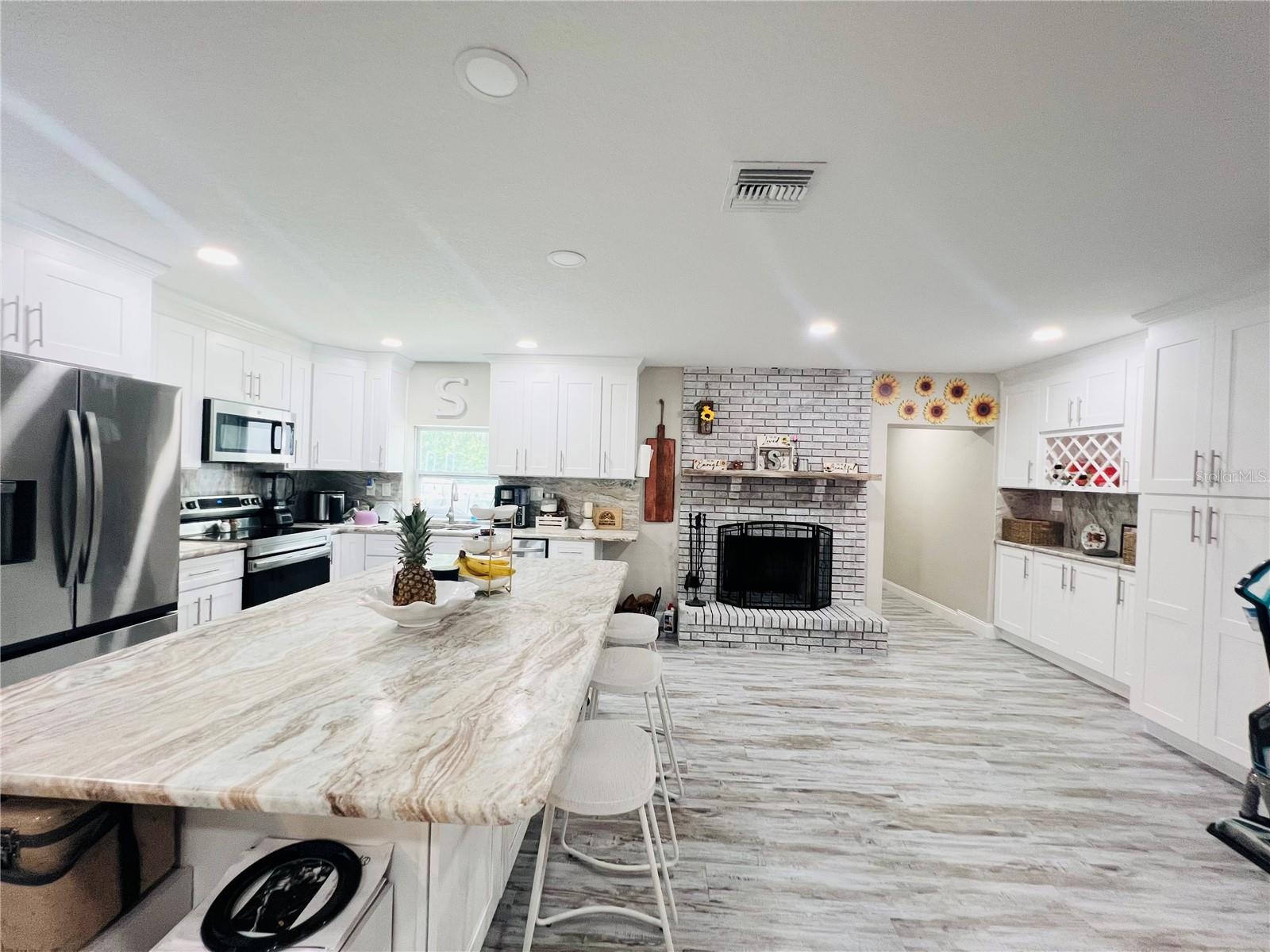 PARKWOOD ACRES - Residential