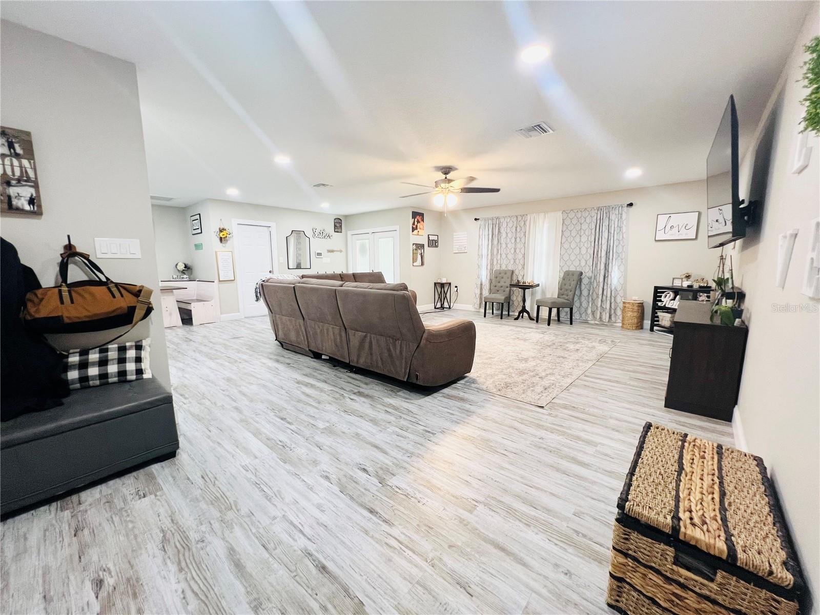 PARKWOOD ACRES - Residential