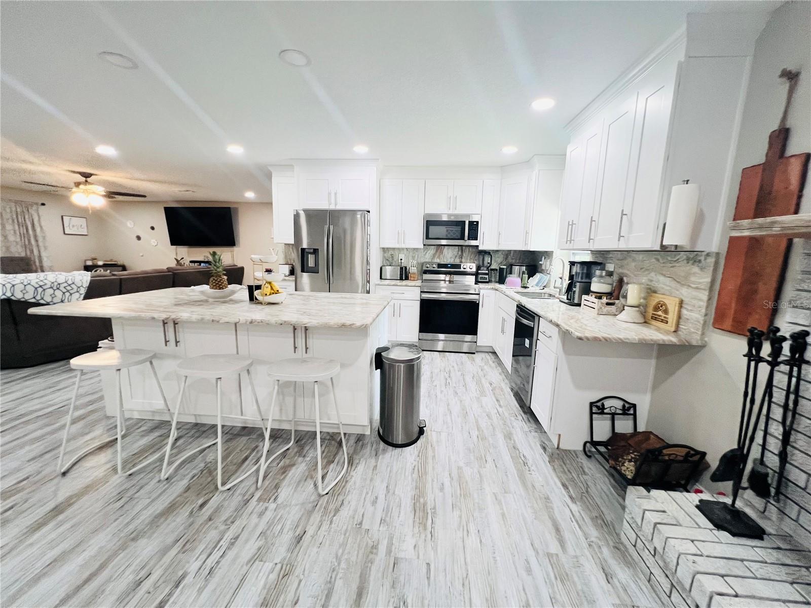 PARKWOOD ACRES - Residential