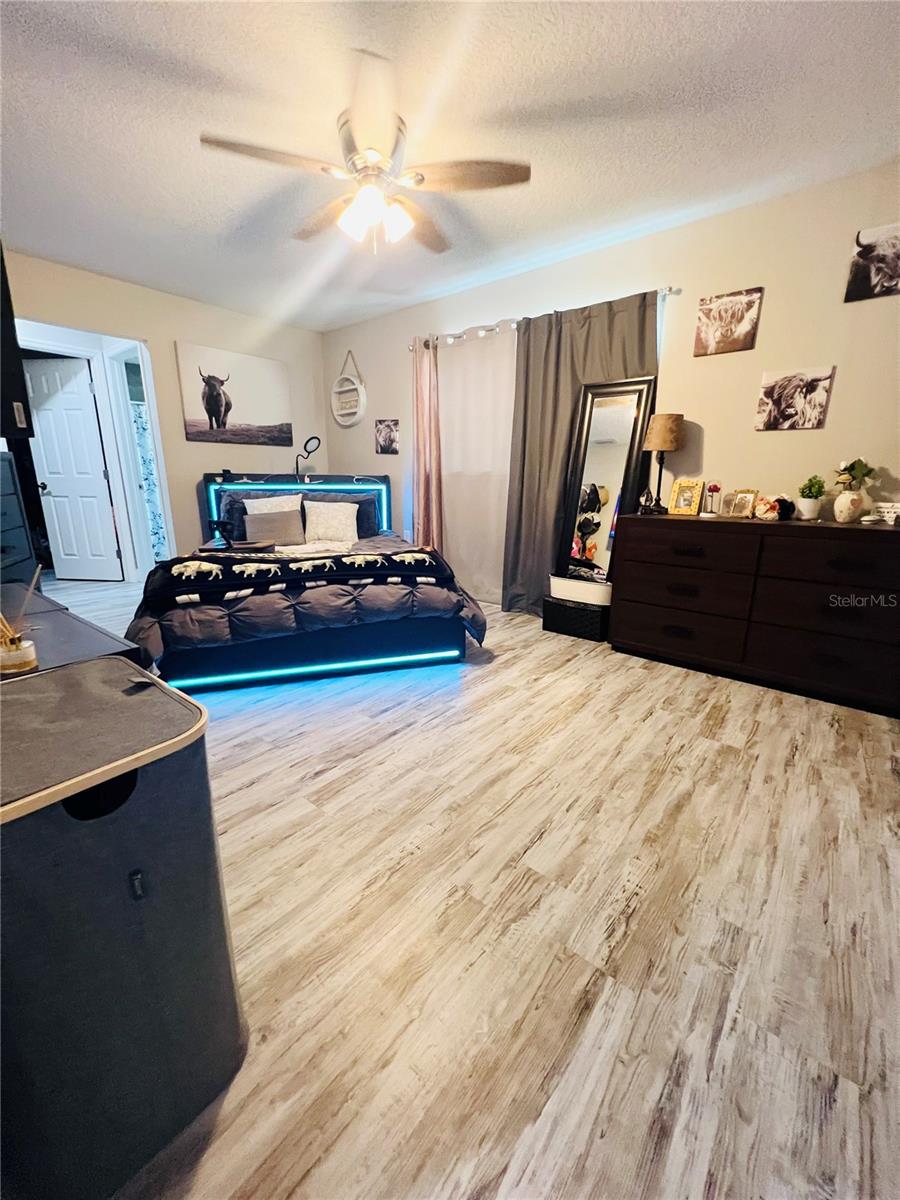 PARKWOOD ACRES - Residential