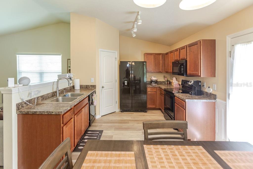 ROYAL HIGHLANDS - Residential