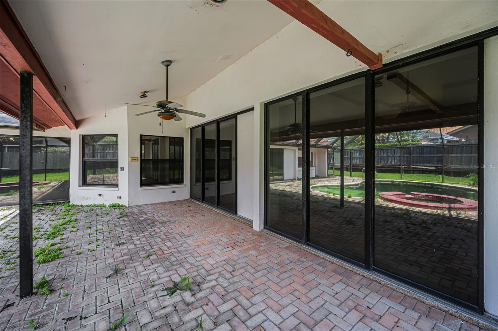 WEATHERSTONE - Residential