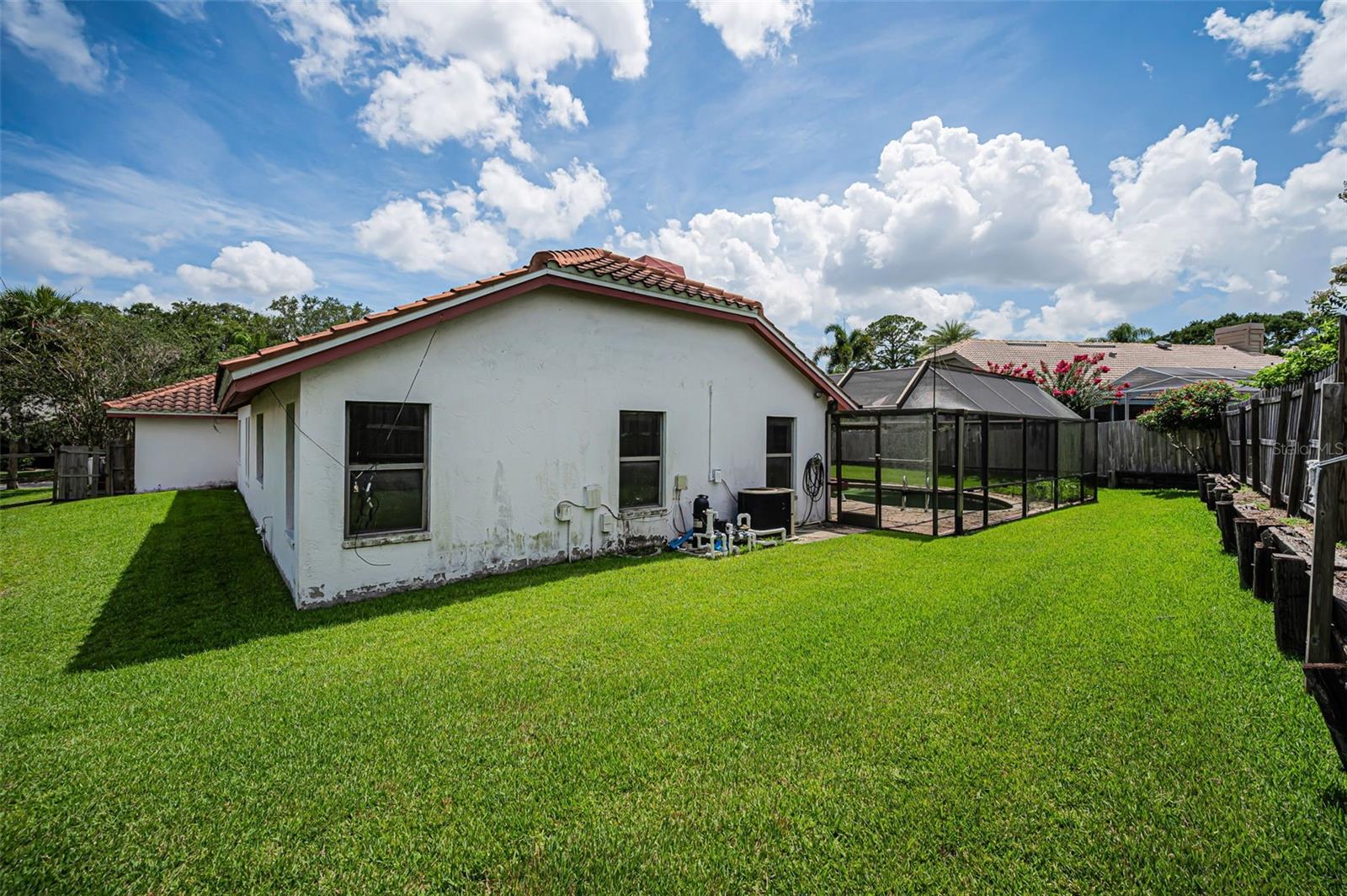 WEATHERSTONE - Residential