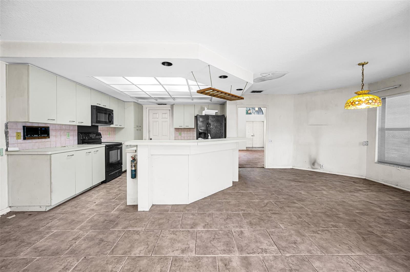 WEATHERSTONE - Residential