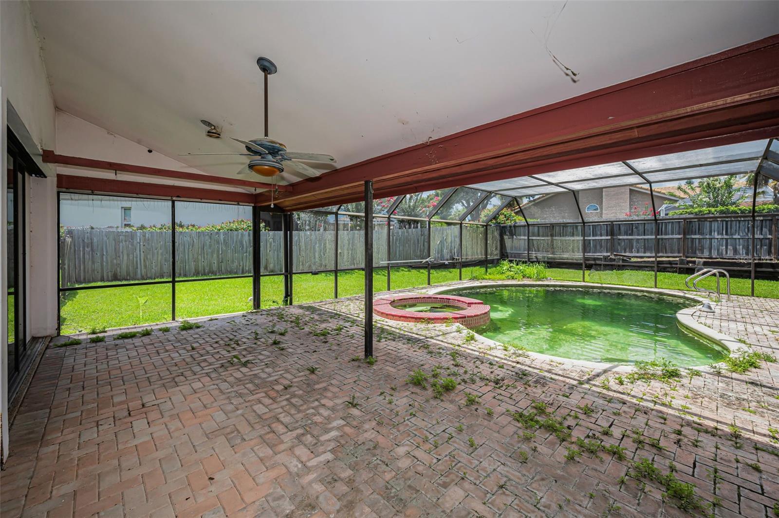 WEATHERSTONE - Residential