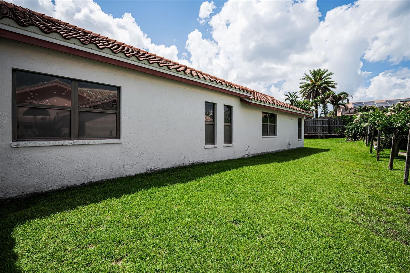 WEATHERSTONE - Residential