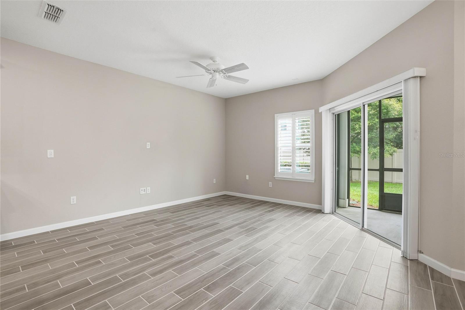 POTTSBURG POINTE - Residential