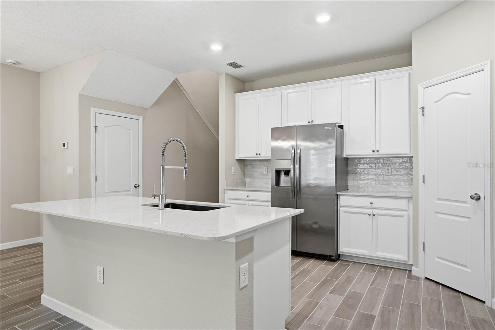 POTTSBURG POINTE - Residential